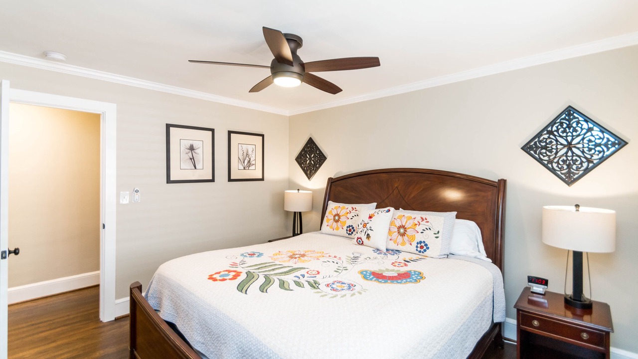 Photo of Bedroom in Plaza Midwood