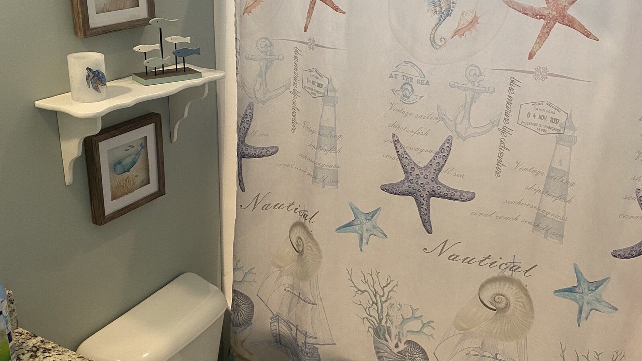 Photo of Bathroom in Holden Beach