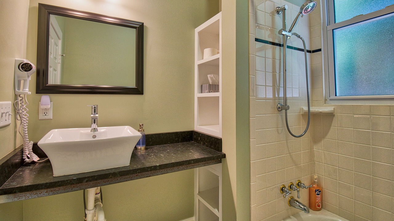 Photo of Bathroom in West Side Historic District