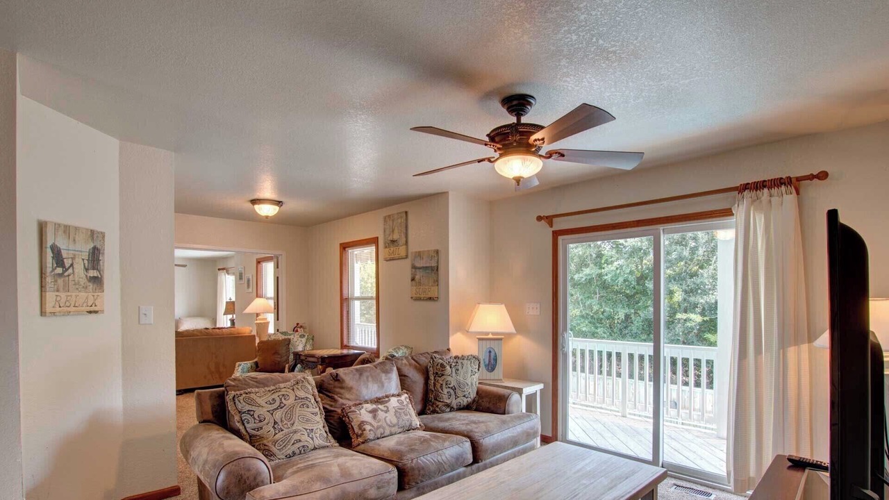 Photo of Livingroom in Ocean Sands