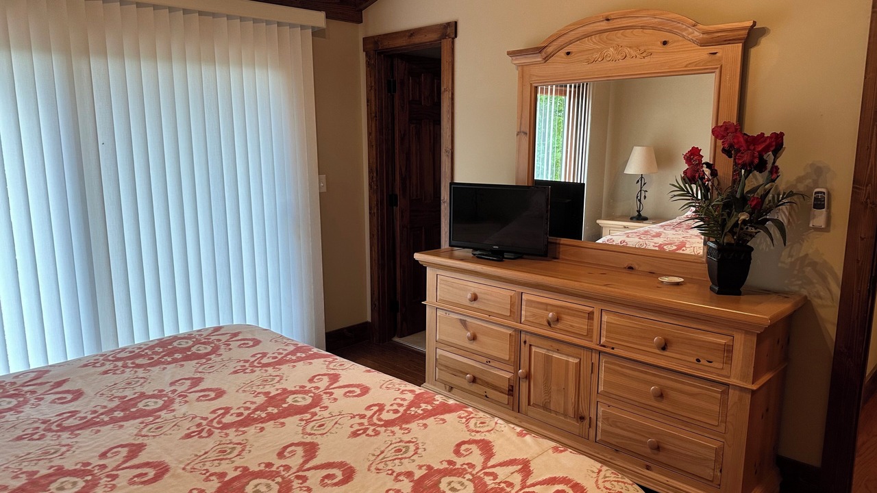 Photo of Bedroom in Burnsville
