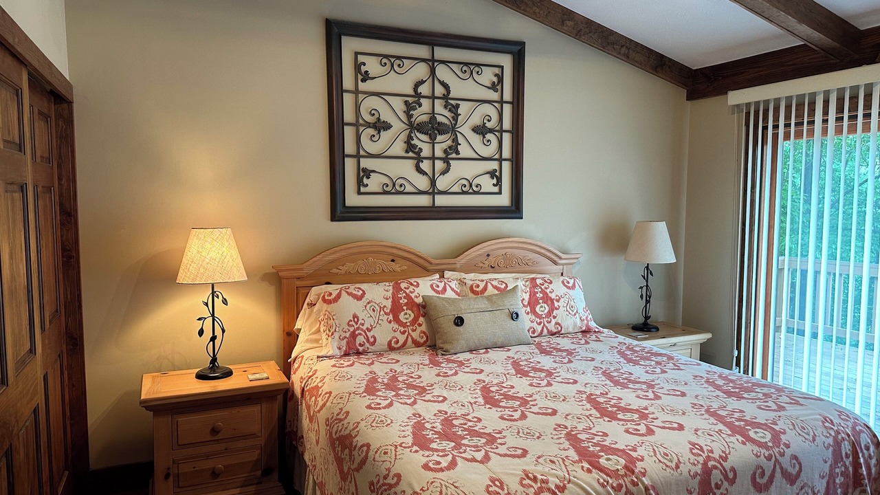 Photo of Bedroom in Burnsville