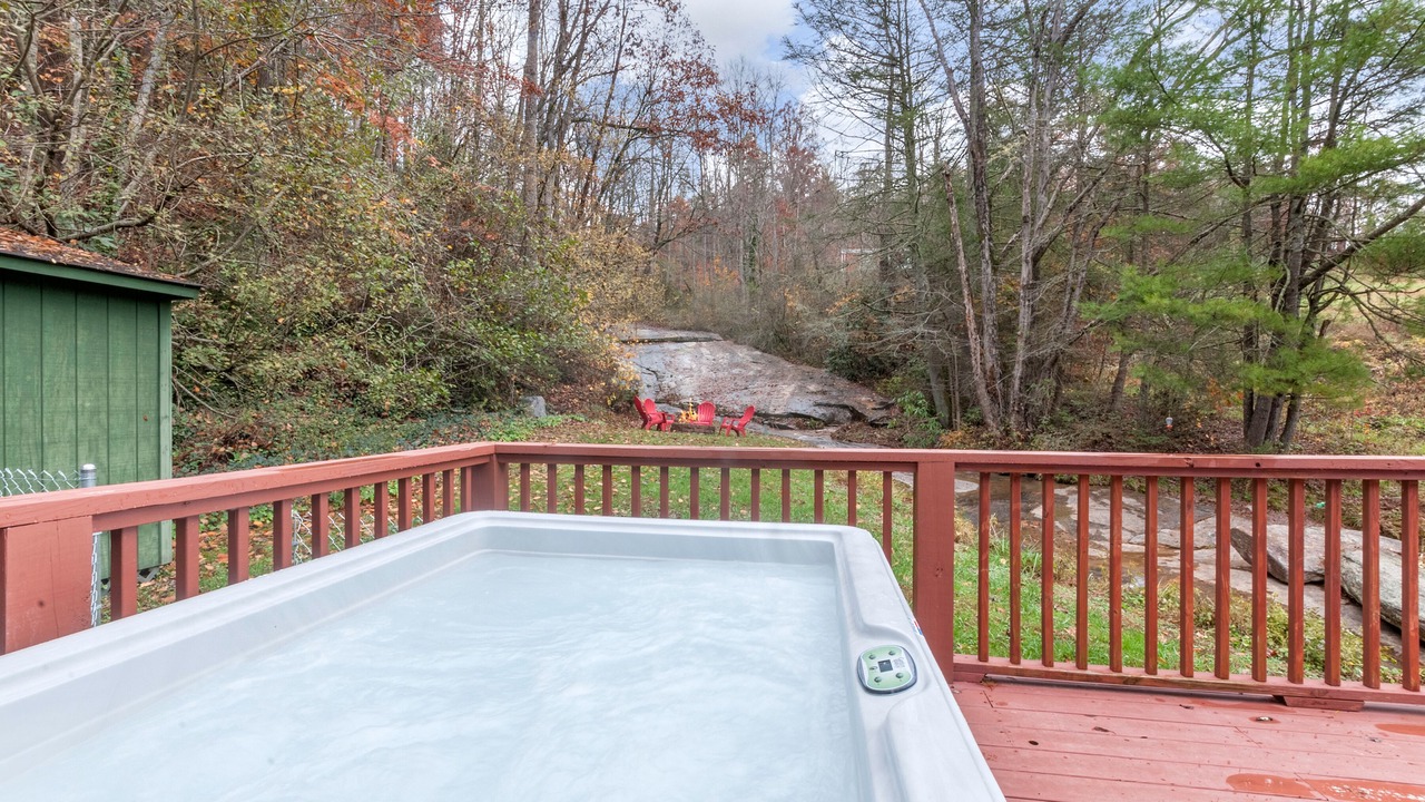 Photo of Outdoor in Hendersonville