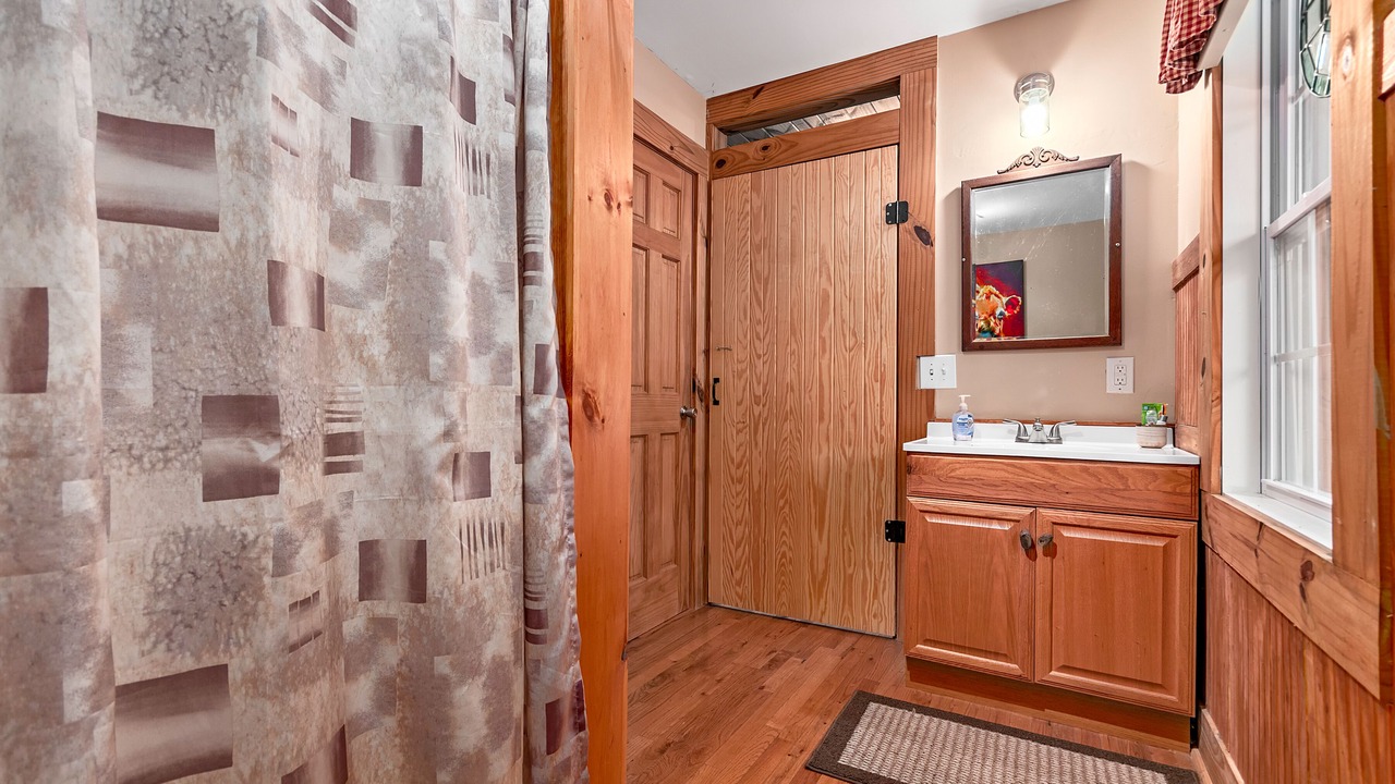 Photo of Bathroom in Hendersonville