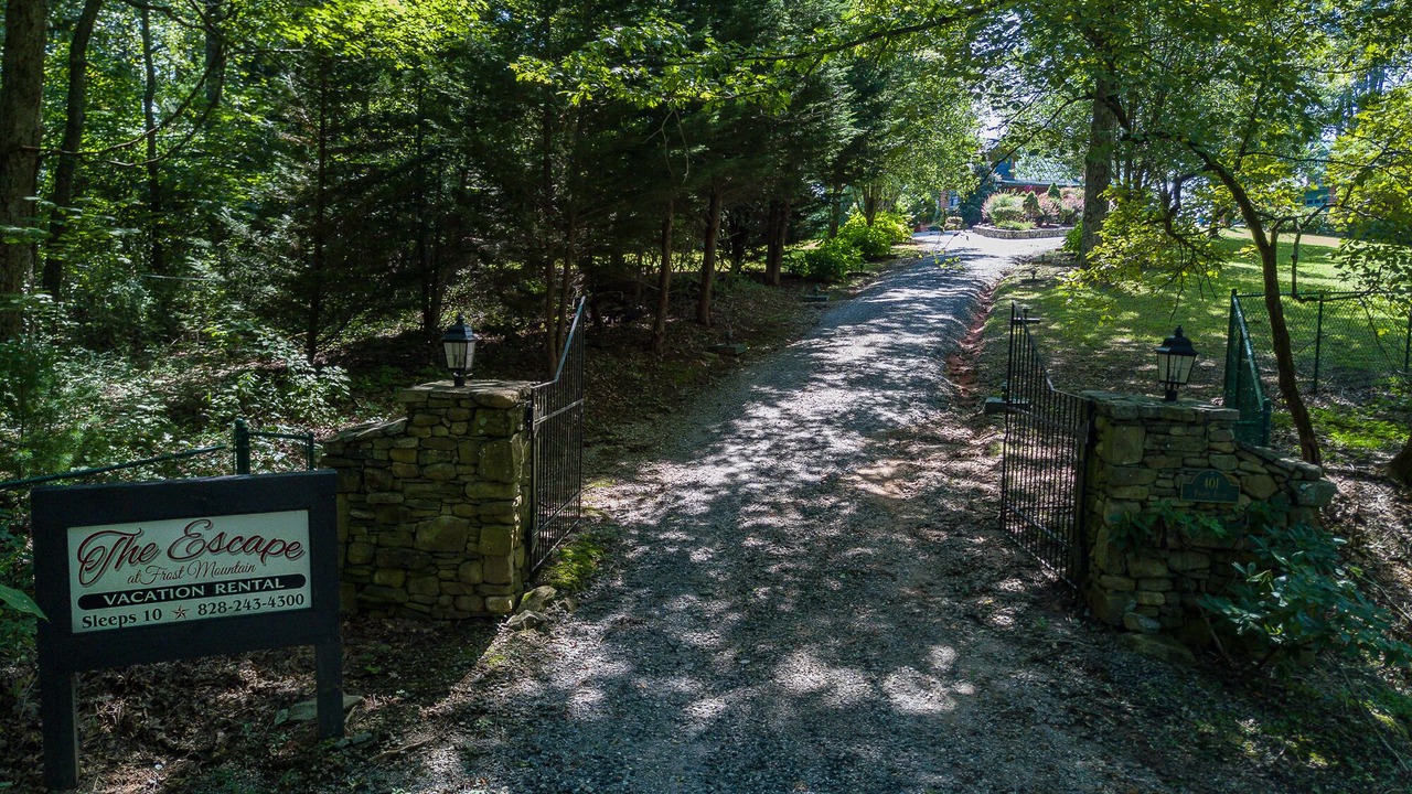 Photo of Others in Saluda