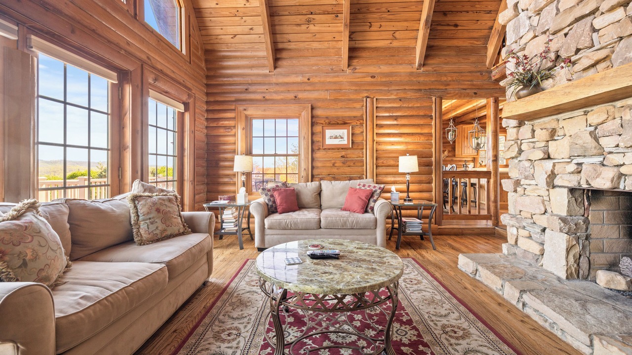 Photo of Livingroom in Saluda