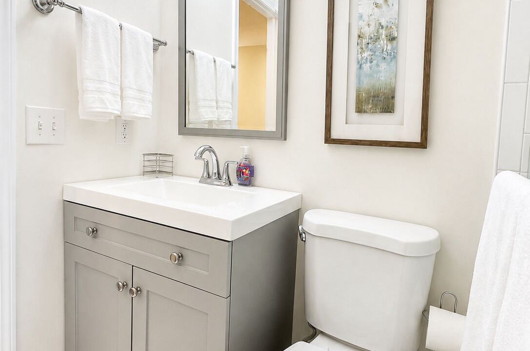 Photo of Bathroom in North Capitol