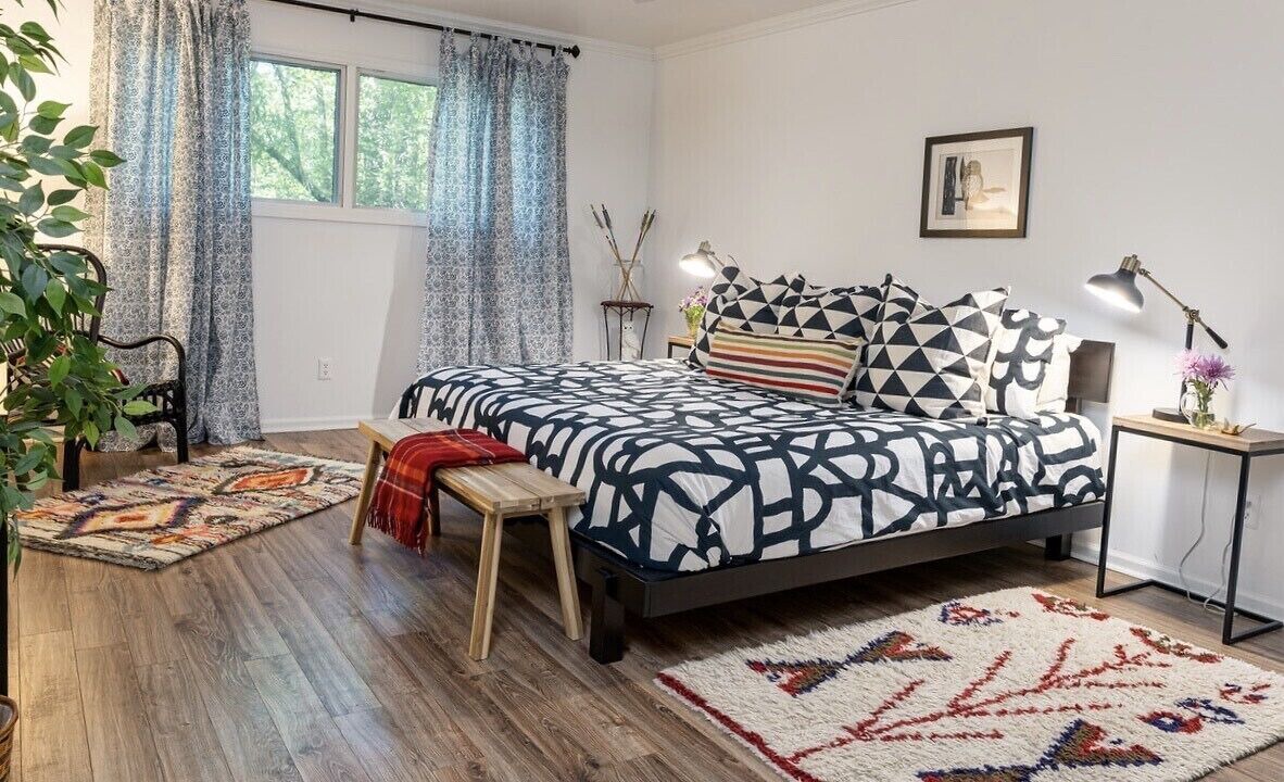Photo of Bedroom in Hendersonville