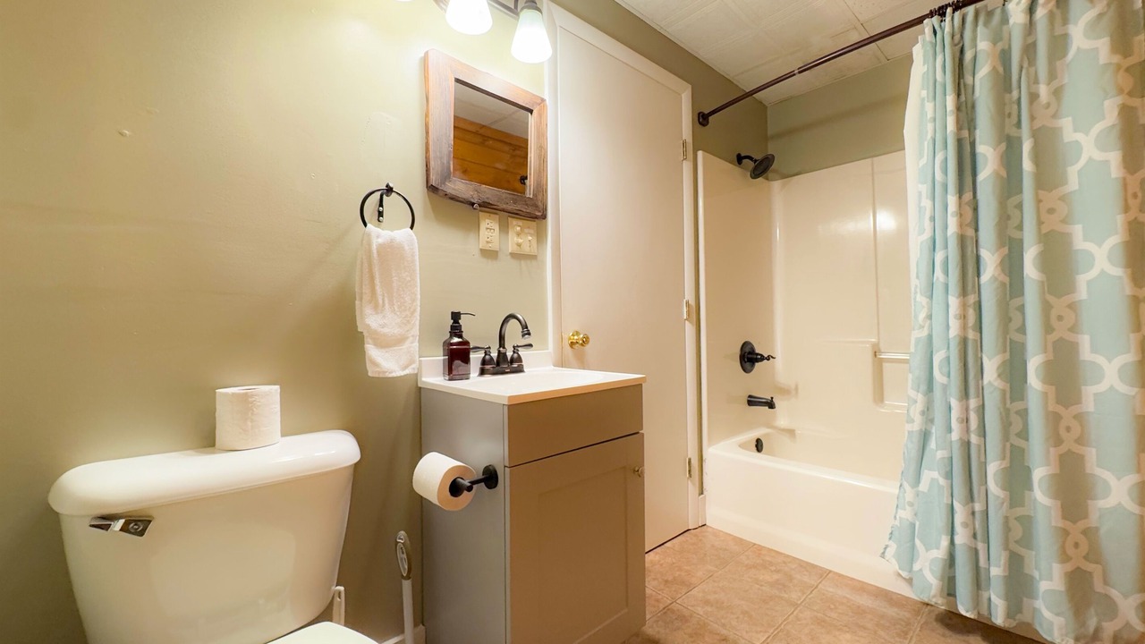 Photo of Bathroom in Whittier