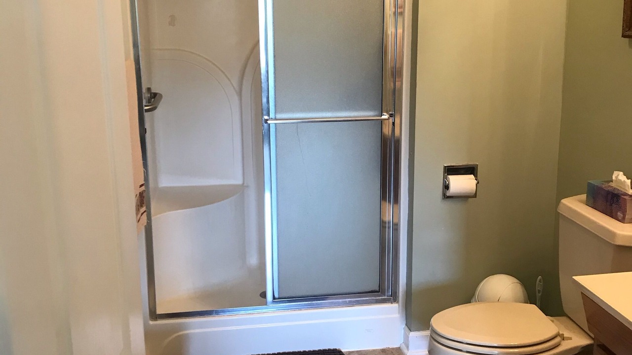 Photo of Bathroom in Hendersonville
