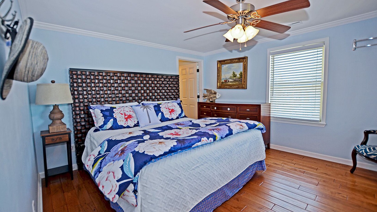Photo of Bedroom in North Carolina Coast