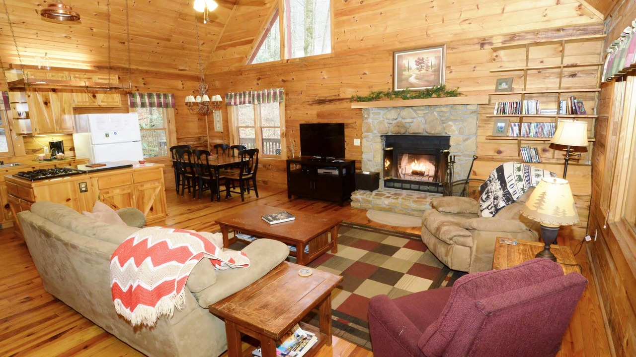 Photo of Livingroom in Maggie Valley