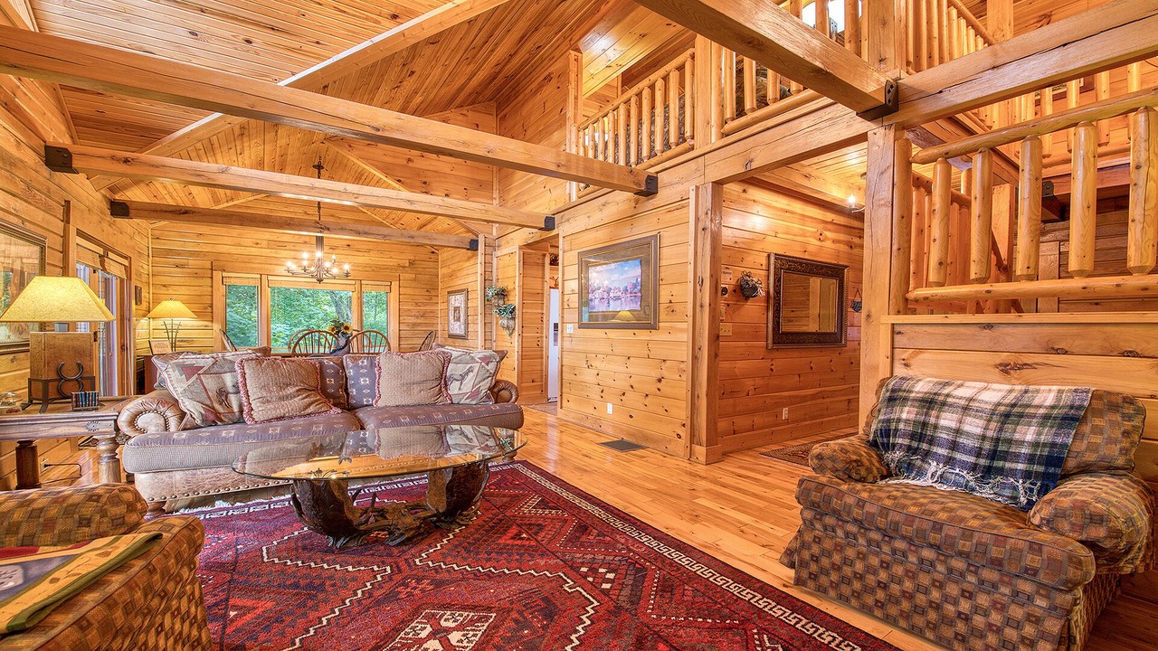 Photo of Livingroom in Maggie Valley