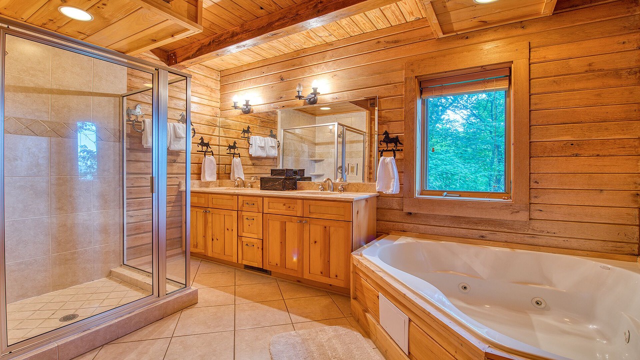 Photo of Bathroom in Maggie Valley