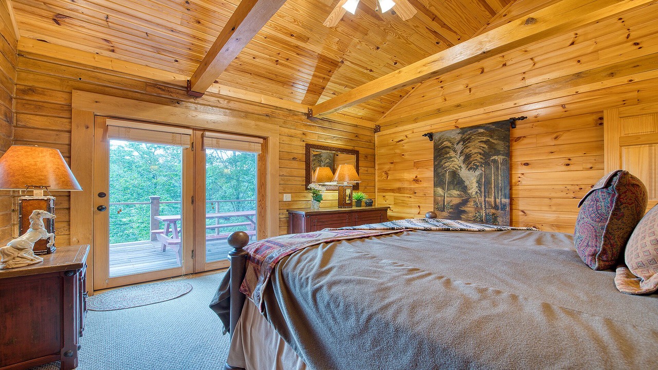 Photo of Bedroom in Maggie Valley