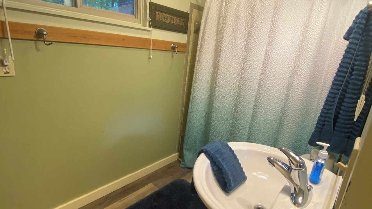 Photo of Bathroom in Maggie Valley