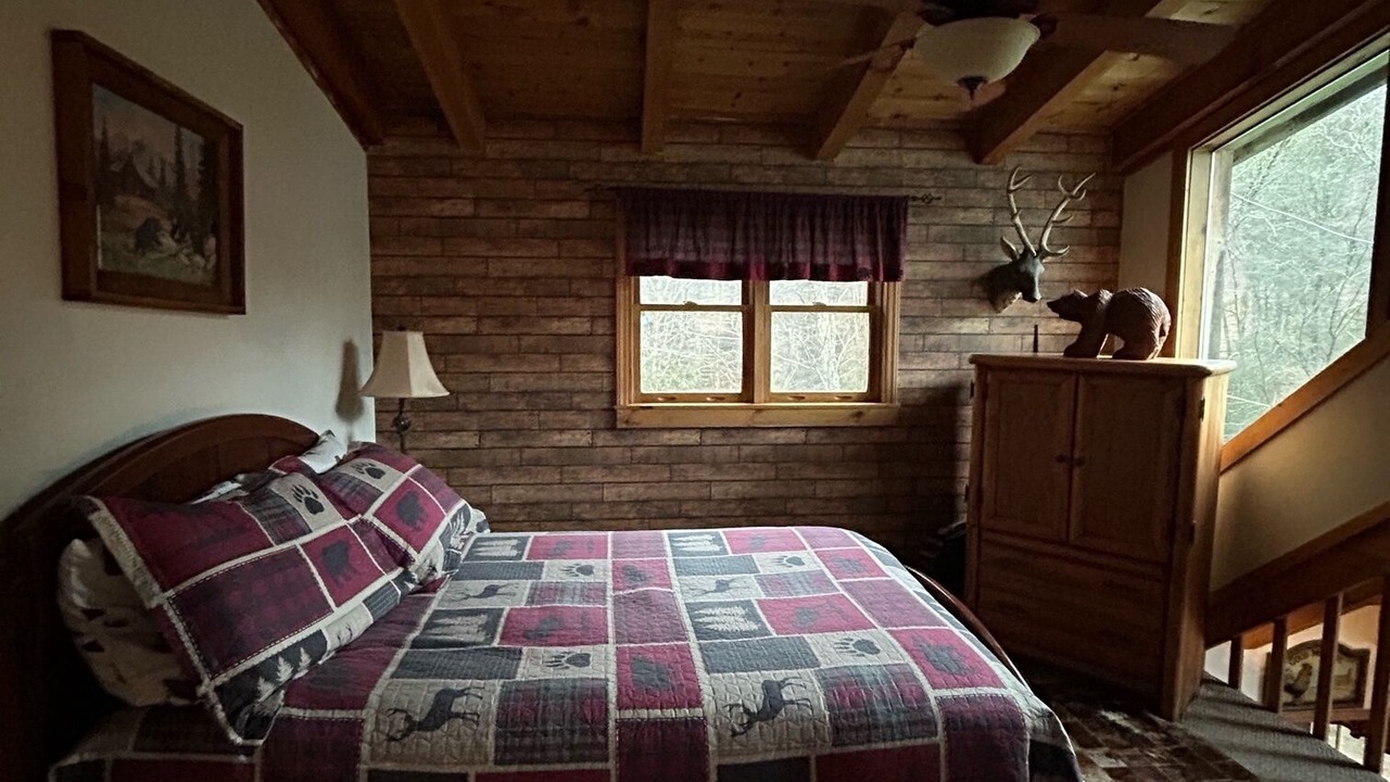 Photo of Bedroom in Maggie Valley
