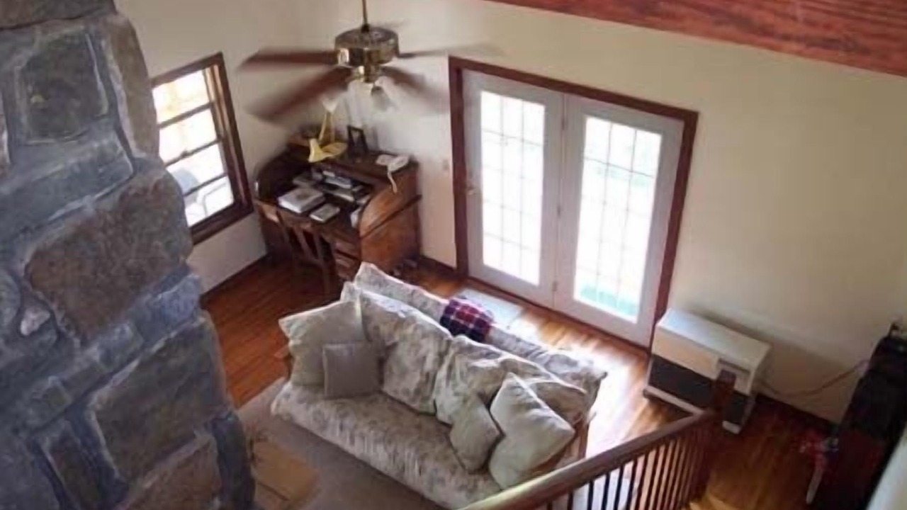 Photo of Livingroom in Plumtree