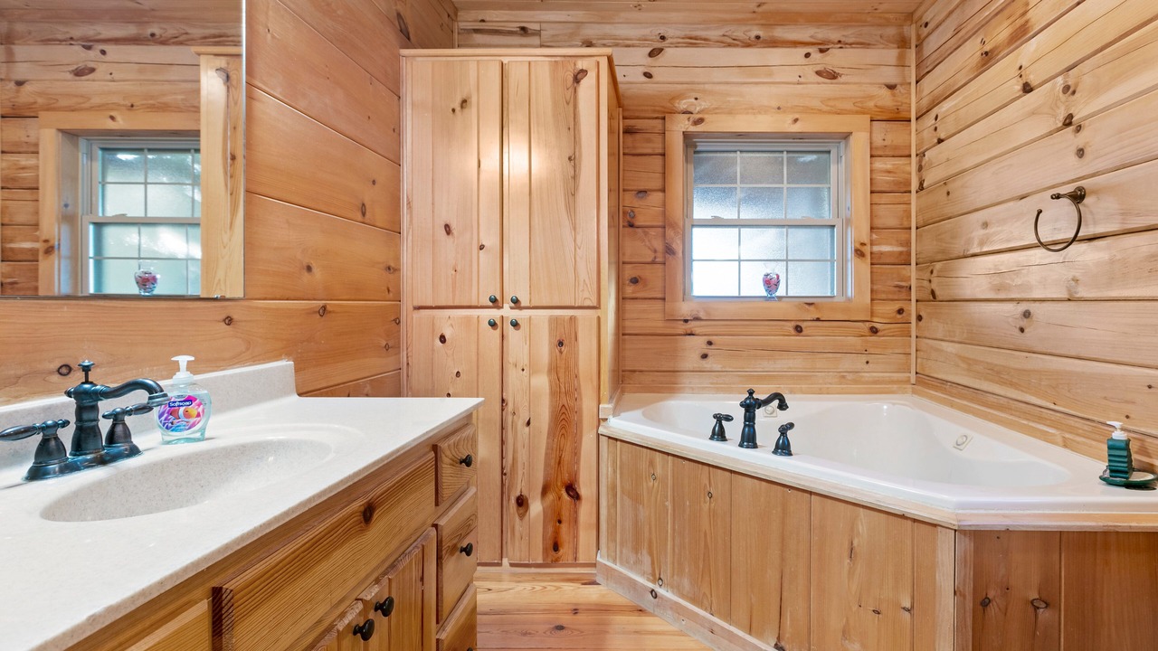 Photo of Bathroom in Hendersonville