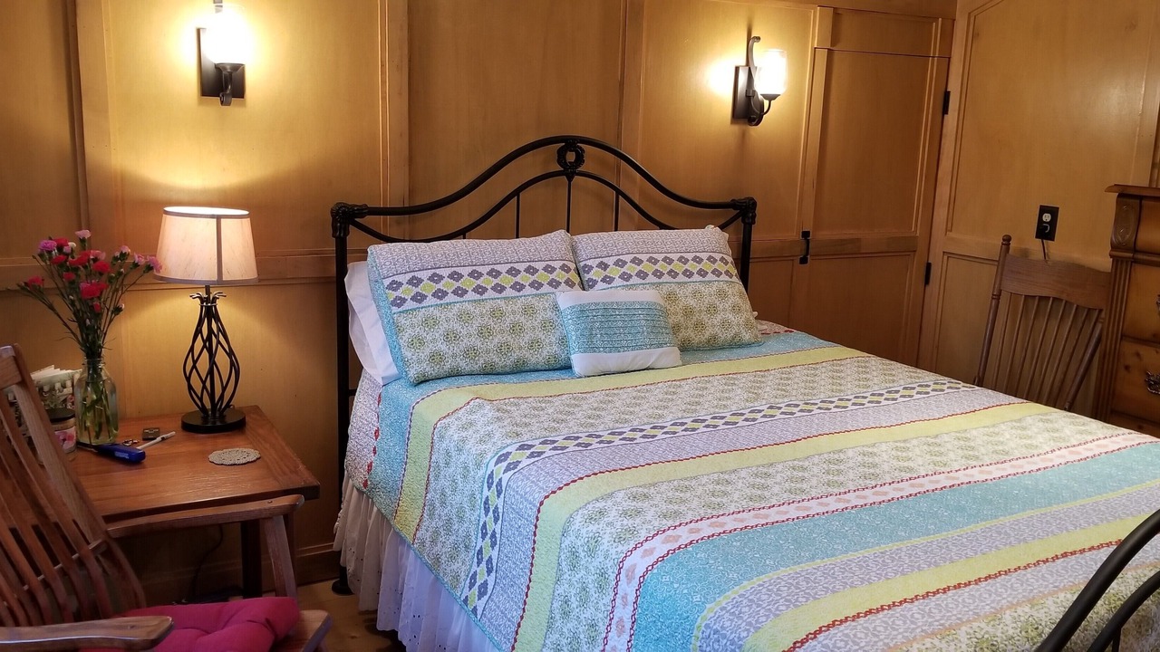 Photo of Bedroom in Black Mountain