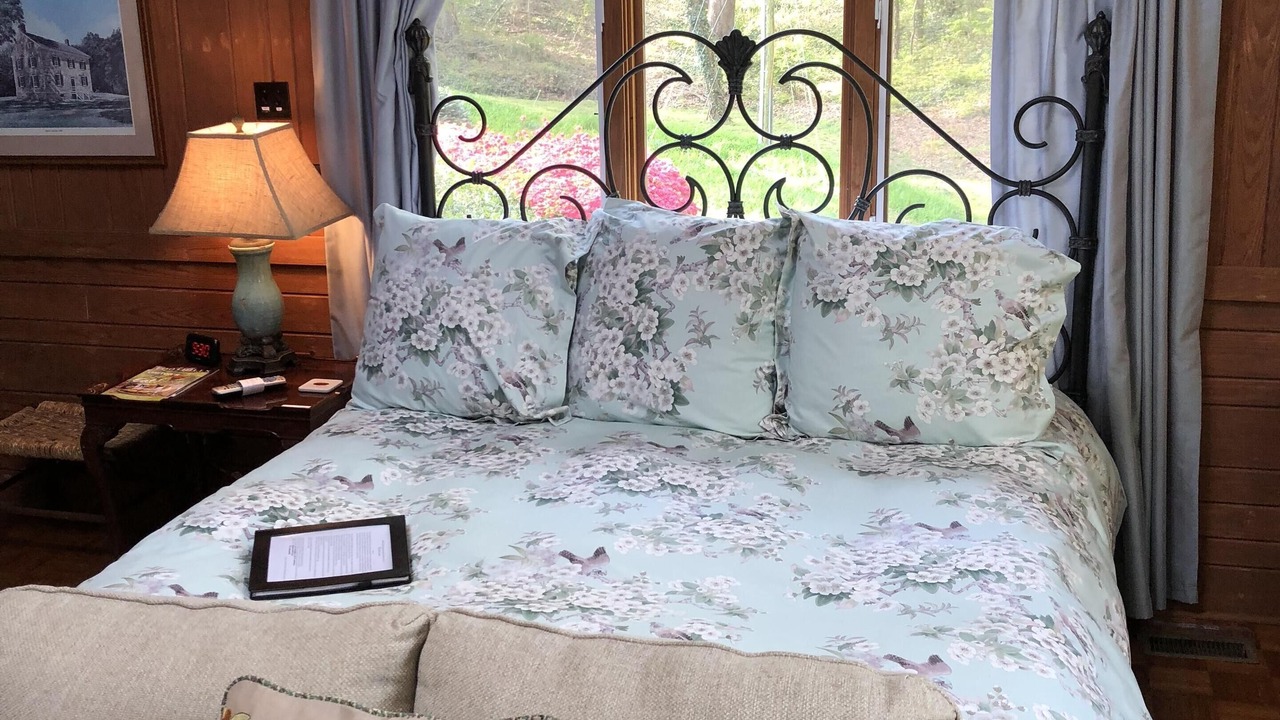 Photo of Bedroom in Lynn