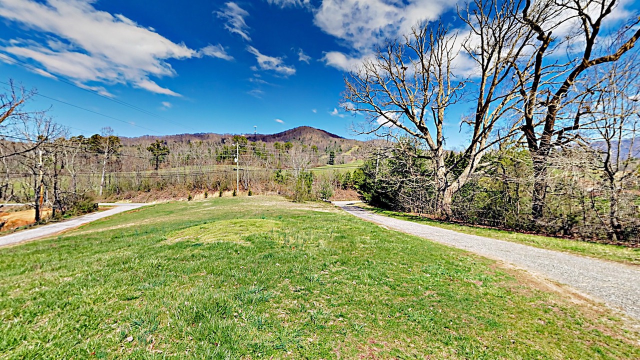 Photo of Outdoor in Weaverville
