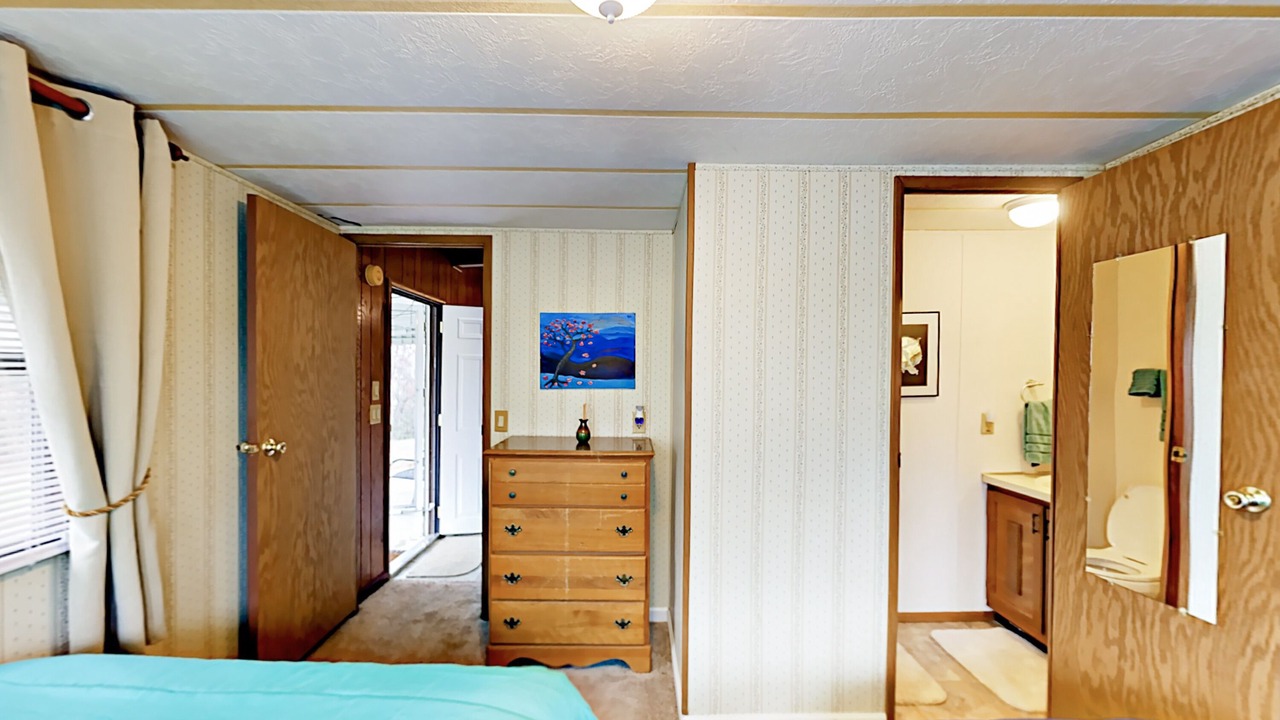 Photo of Bathroom in Weaverville