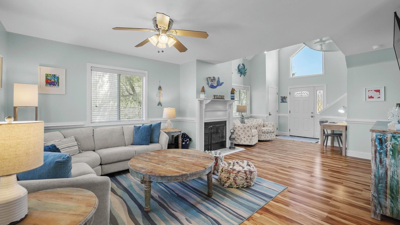 Photo of Livingroom in Kill Devil Hills