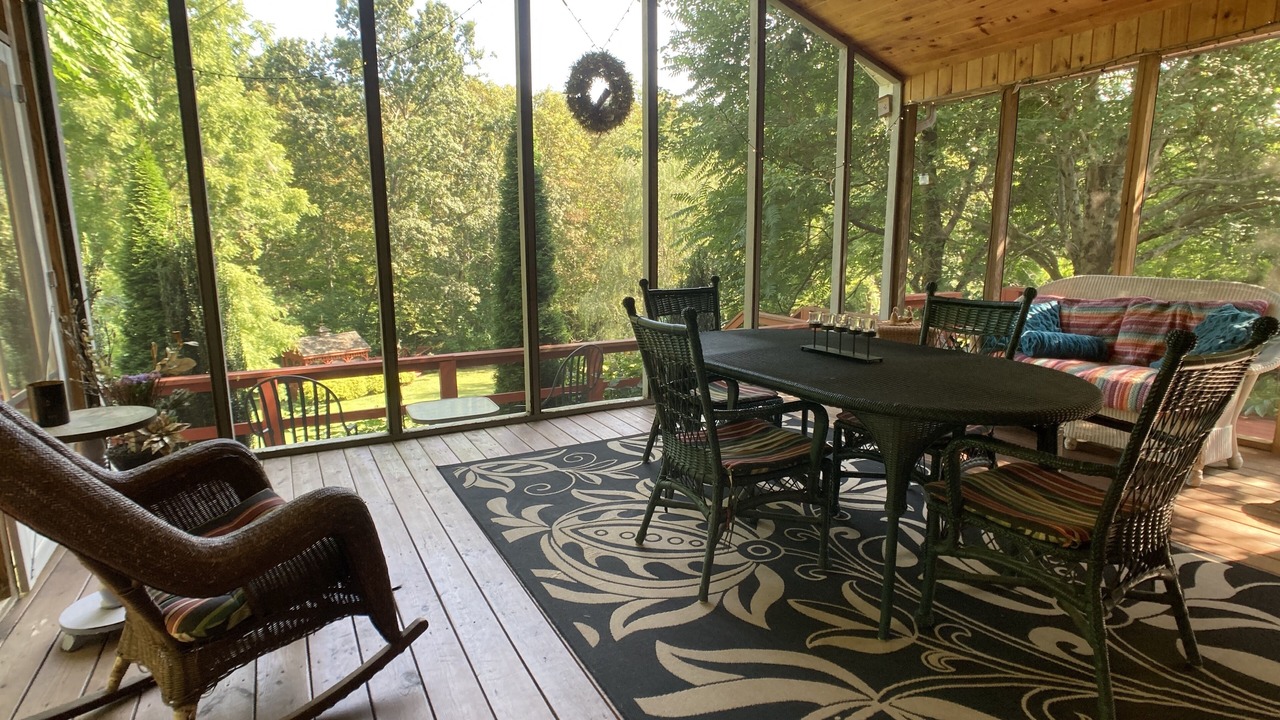 Photo of Outdoor in Bakersville