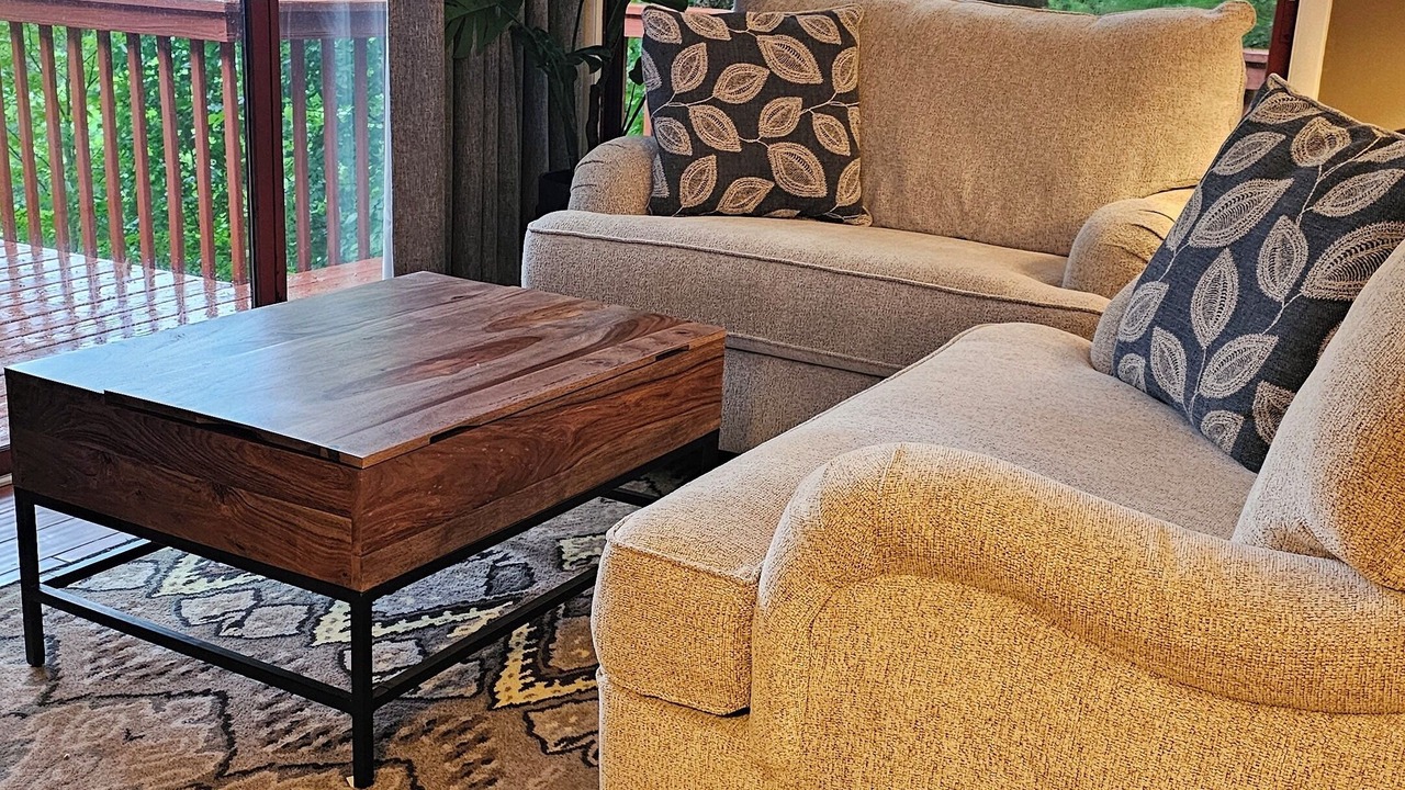Photo of Livingroom in Fairview