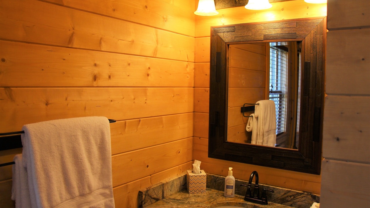 Photo of Bathroom in Fairview