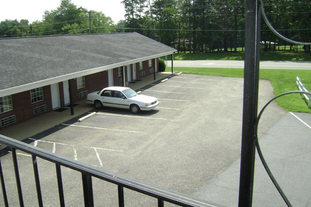 Photo of Others in Dobson