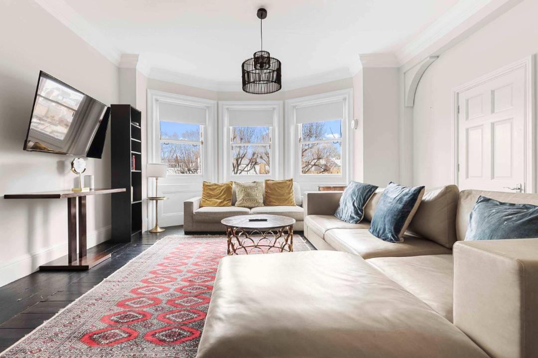 Photo of Livingroom in Brompton & Hans Town