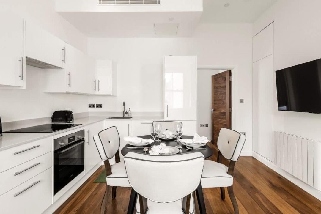 Photo of Kitchen in Royal Borough of Kensington and Chelsea