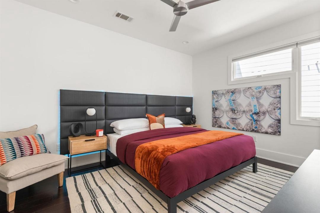 Photo of Bedroom in Historic Waverly