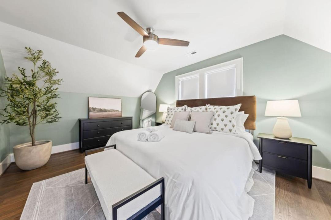 Photo of Bedroom in Lindley Park