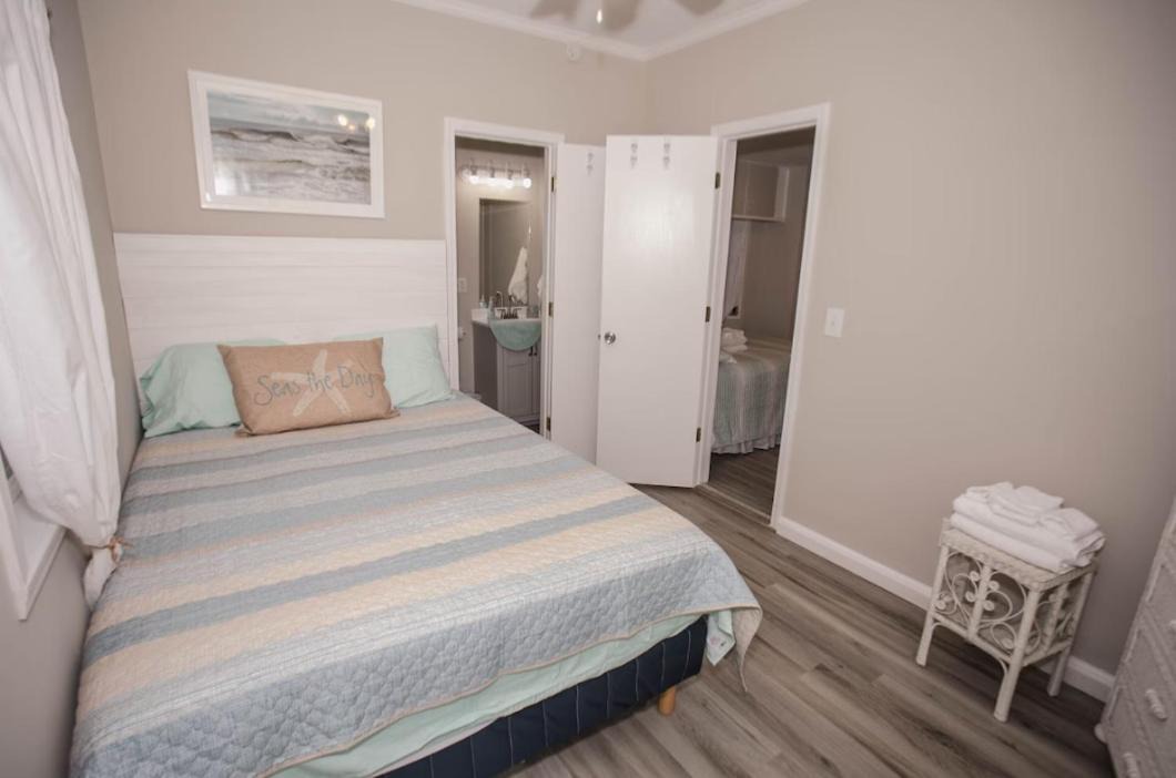 Photo of Bedroom in Surfside Beach