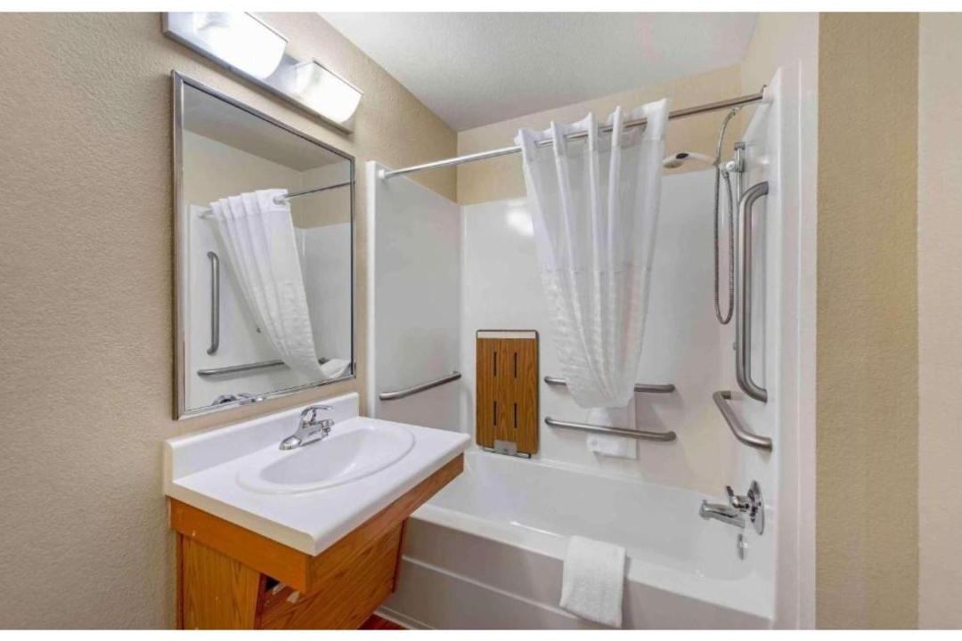 Photo of Bathroom in Pelham