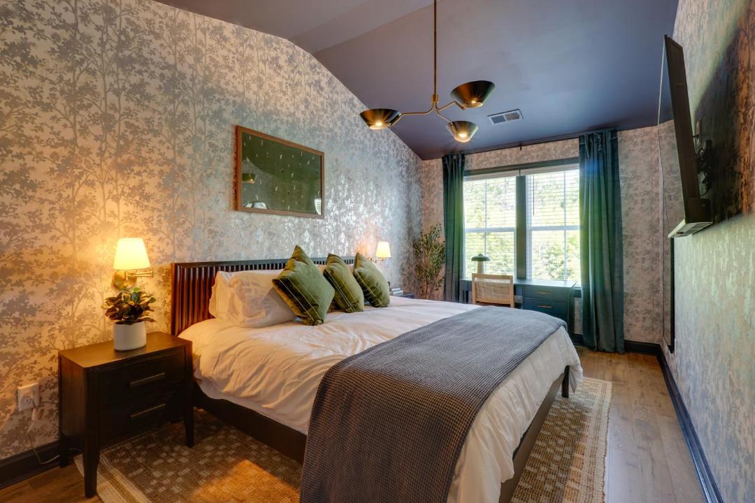 Photo of Bedroom in Greenwood