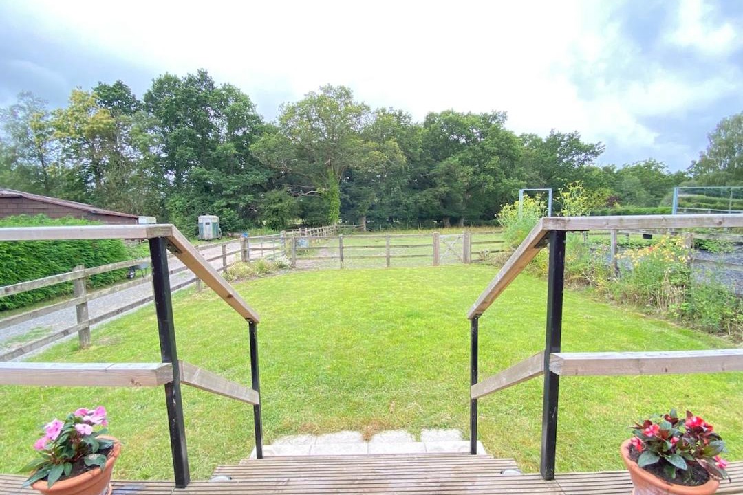 Photo of Patio Balcony in New Forest District