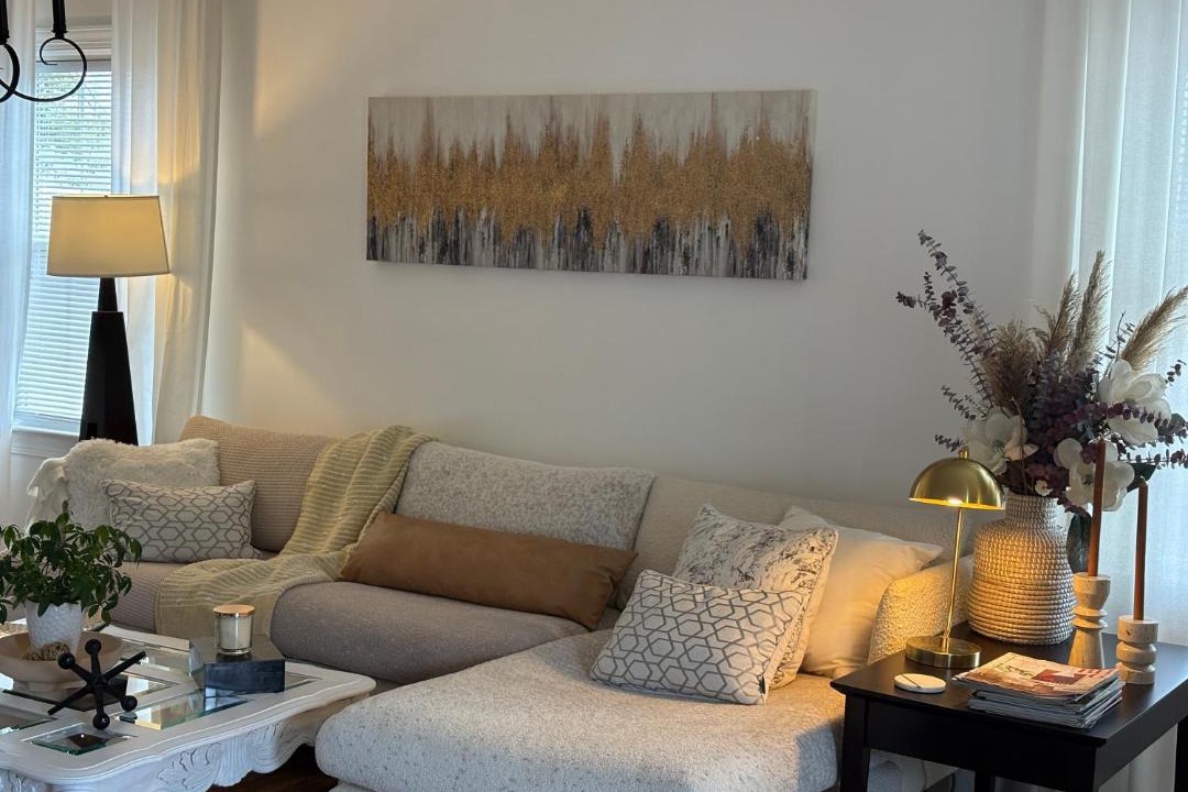 Photo of Livingroom in Crisp