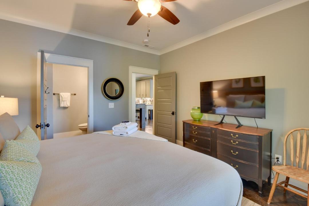 Photo of Bedroom in West Union