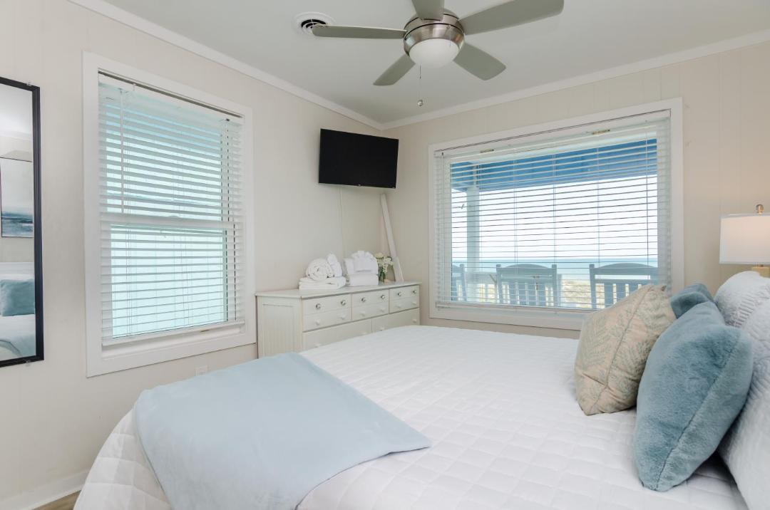 Photo of Bedroom in North Carolina Coast