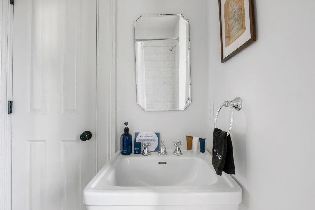 Photo of Bathroom in Cannonborough Elliotborough