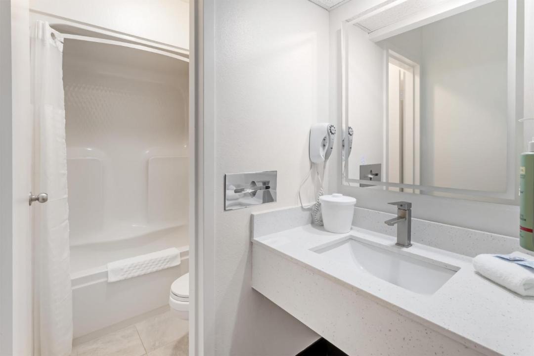 Photo of Bathroom in Murray