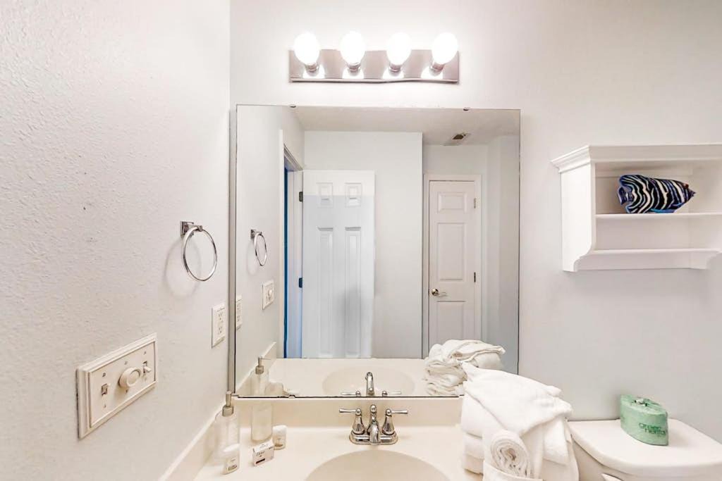 Photo of Bathroom in Carolina Yacht Landing