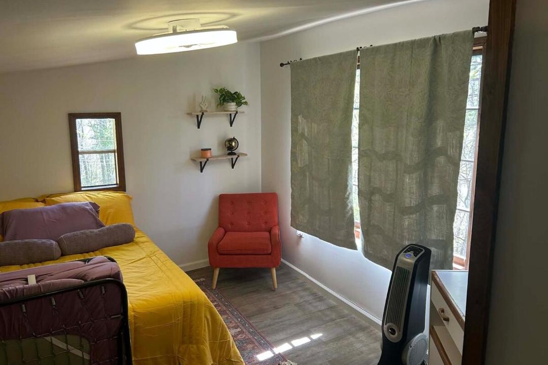 Photo of Bedroom in Mountain City