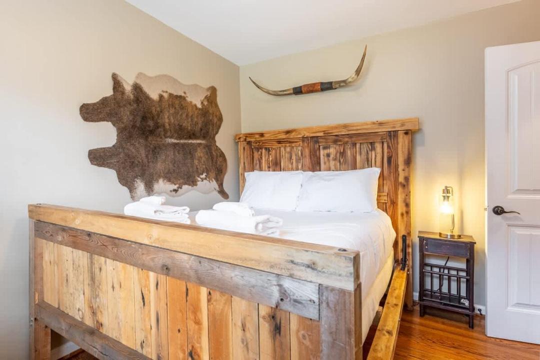 Photo of Bedroom in Elm Hill Acres