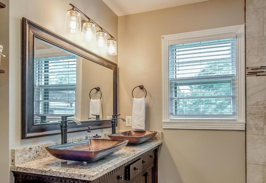 Photo of Bathroom in Elm Hill Acres