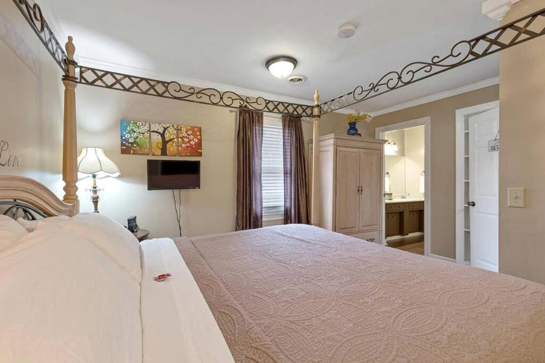 Photo of Bedroom in Goodlettsville